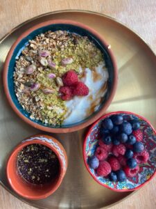 Yogurt granola